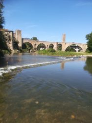 River Fluvia, Beaalu